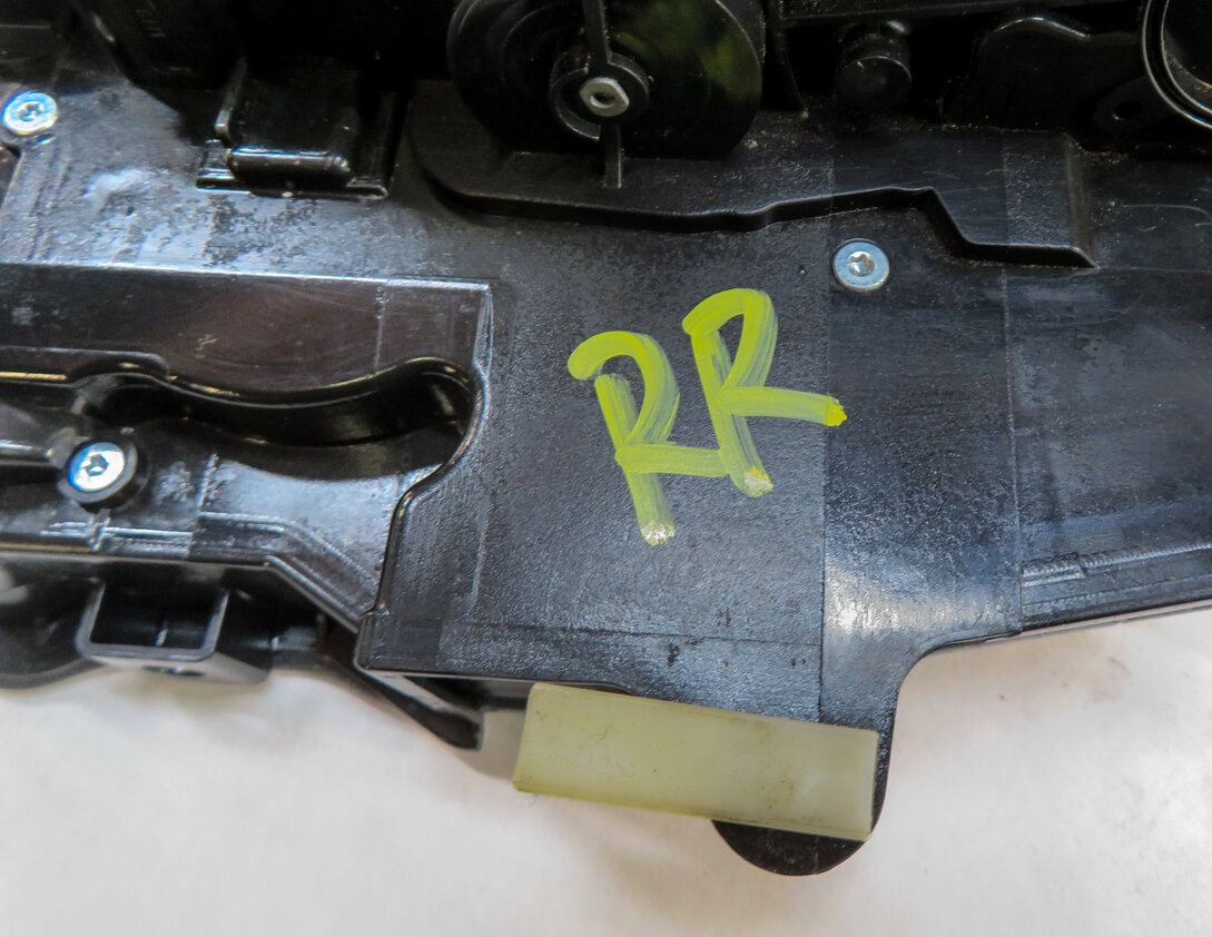 Thumbnail 9: 14-19 BMW 740i 750i 760i X5 X6 (F01 F15 F16) RIGHT REAR SOFT CLOSE DOOR LATCH