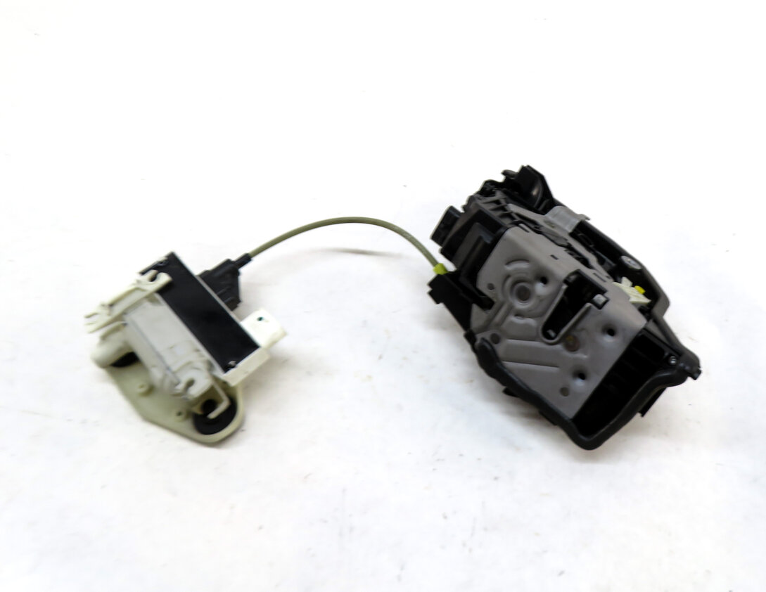 Thumbnail 4: 14-19 BMW 7 X6 (G11 G12 F15 F16) FRONT RIGHT SOFT CLOSE DOOR LATCH w/ ACTUATOR