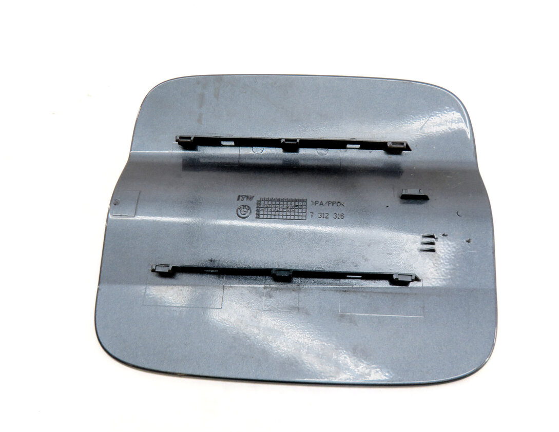 Thumbnail 5: 2014-2018 BMW X5 (F15) FUEL TANK FILLER DOOR COVER LID TRIM (Grey)