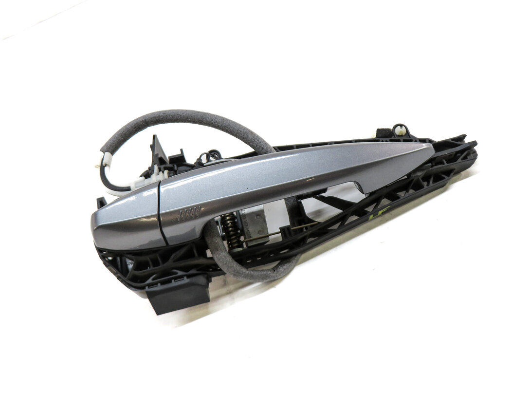 Thumbnail 3: 14-21 BMW X1 X2 X5 X6 (F15 F16 F39 F48) FRONT LEFT COMFORT DOOR HANDLE (Grey)