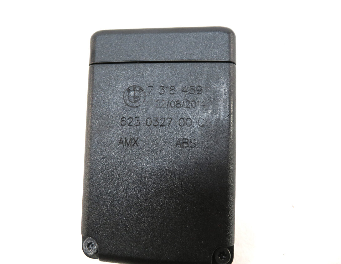 Thumbnail 10: 2015 BMW X5 (F15) REAR 2ND ROW LEFT RIGHT CENTER SEATBELT BUCKLE SET 3 (BLACK)