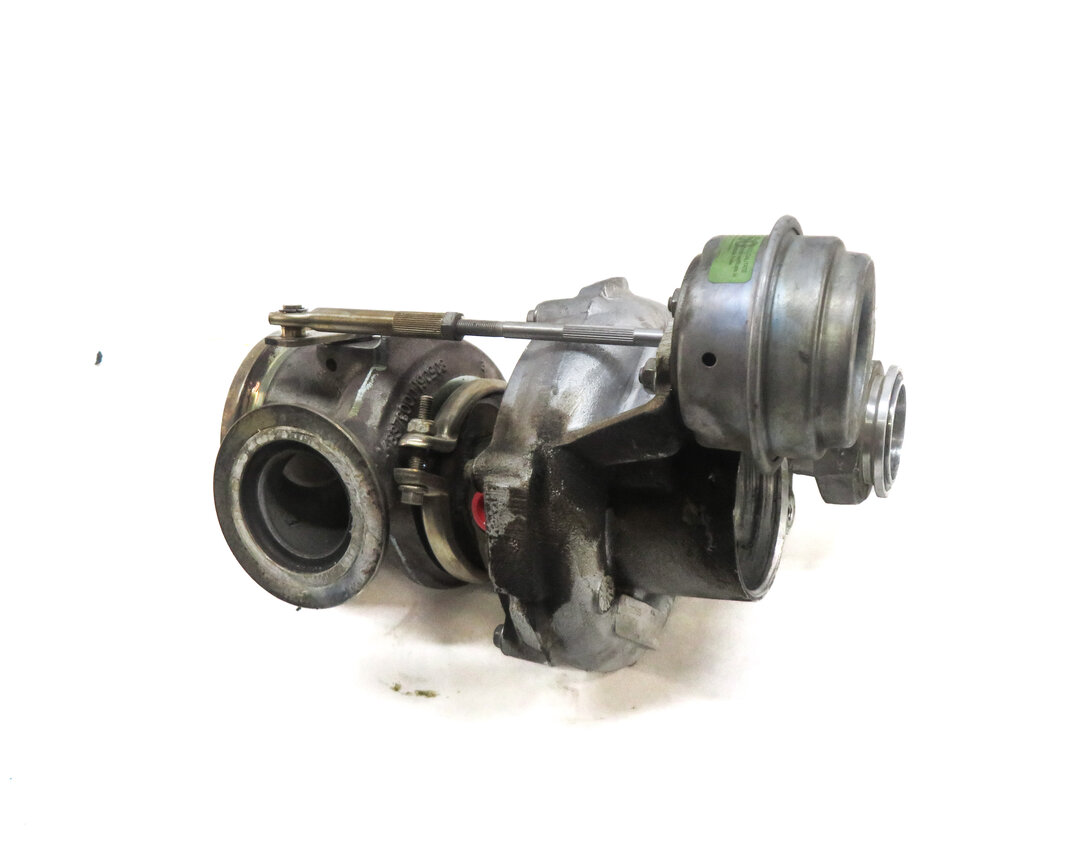 Thumbnail 4: 13-19 BMW 5 6 7 X5 X6 (F01 F06 F07 F10 F12) 4.4L N63 LEFT OR RIGHT TURBOCHARGER