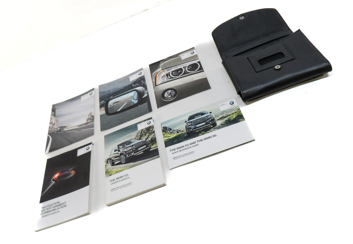 Thumbnail 4: 2015 BMW X5 (F15) OWNERS MANUAL BOOKLET SET 6 w/ CARRYING CASE