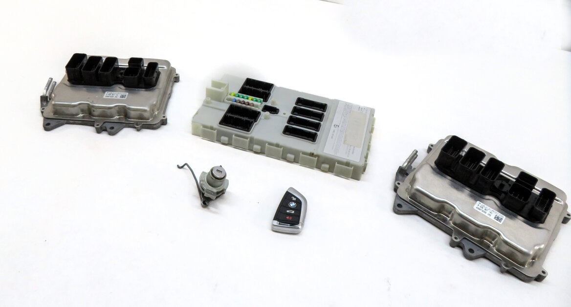 14-18 BMW X5 F15 4.4L N63 TURBO ENGINE DME BODY IMMOBILIZER LOCK MODULE KEY SET