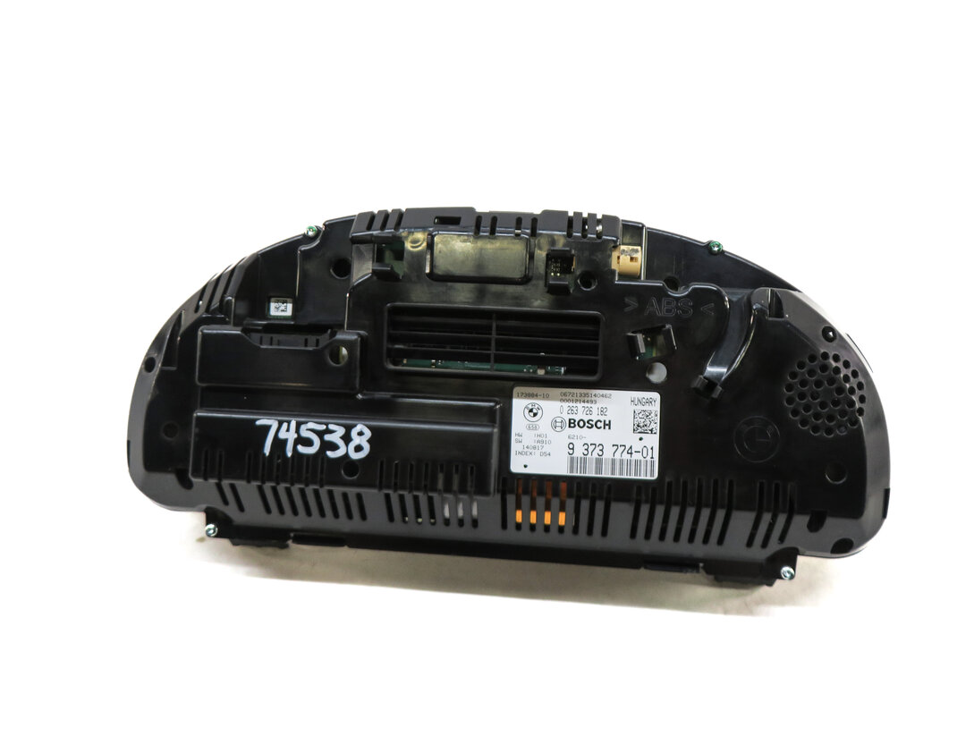Thumbnail 6: 14-18 BMW X5 (F15) ANALOG SPEEDOMETER WITH SCREEN BELOW GUAGES (GAS MPH) (108k)