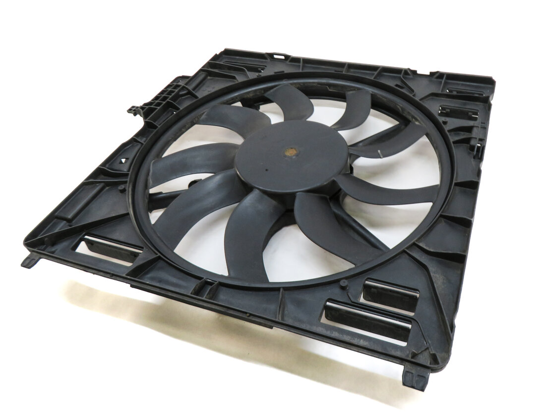 14-19 BMW X5 X6 (F15 F16) 4.4L N63 TURBO 850 WATT RADIATOR FAN & SHROUD ASSEMBLY