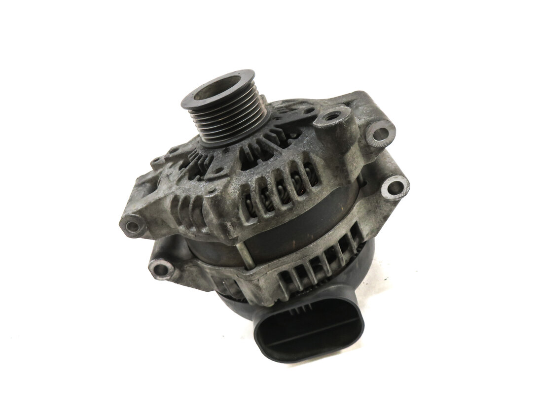 Thumbnail 3: 2012-2019 BMW 550i 650i 750i X5 X5M X6 X6M M5 M6 - 4.4L V8 ALTERNATOR (210 AMP)