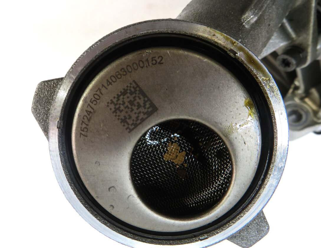 Thumbnail 9: 2015 BMW X5 (F15) 4.4L TWIN TURBO N63 ENGINE OIL PUMP w/ PICKUP TUBE