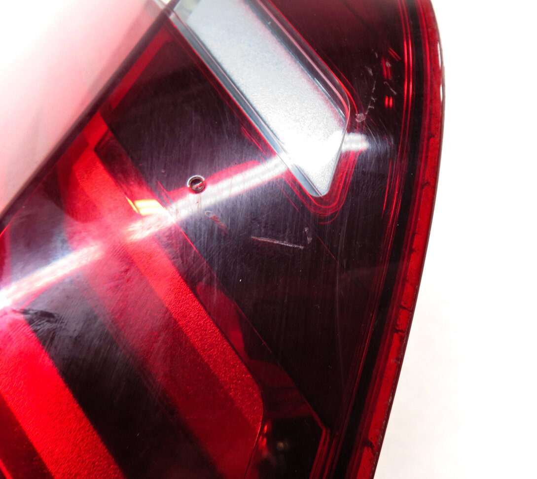 Thumbnail 7: 14-18 BMW X5 X5M (F15 F85) RIGHT PASSENGER REAR INNER LED TAILLIGHT LIGHT LAMP