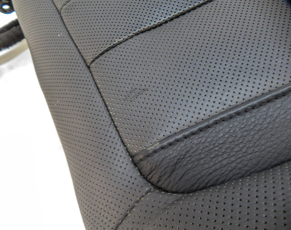Thumbnail 9: 2015 BMW X5 (F15) FRONT RIGHT PASSENGER UPPER SEAT CUSHION (Black)