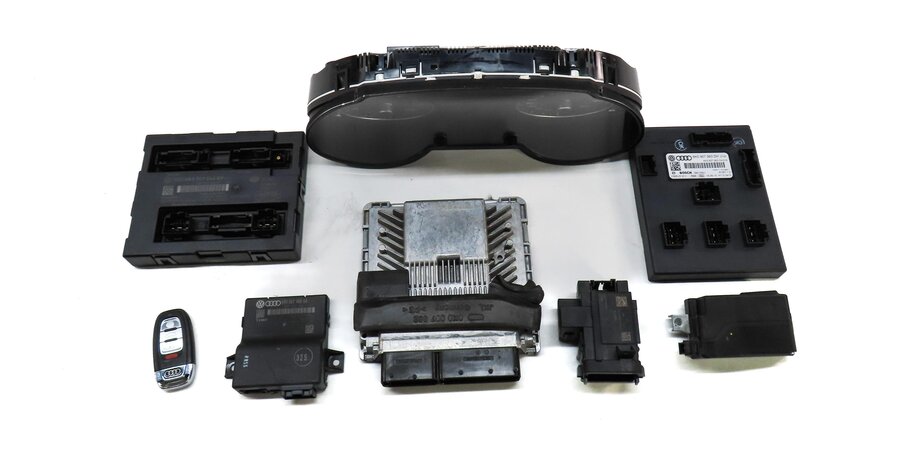 Thumbnail 3: 16-17 AUDI Q5 (B8 8R) 3.0L SUPER IGNITION SPEEDOMETER ENGINE MODULE & KEY SET8