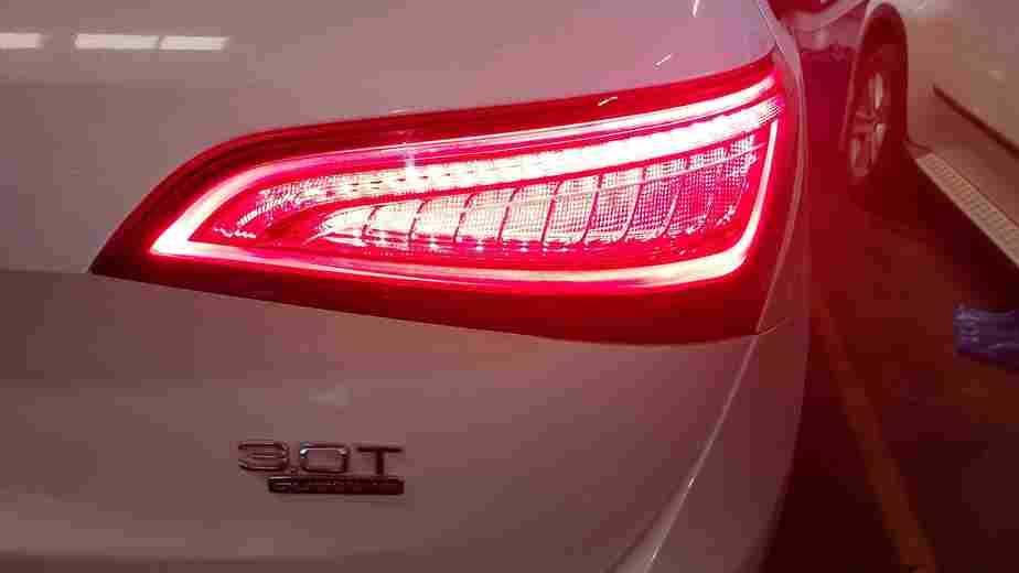 Thumbnail 2: 2013-2017 AUDI Q5 SQ5 (B8 8R) RIGHT PASSENGER TAILLIGHT BRAKE LIGHT LAMP (LED)