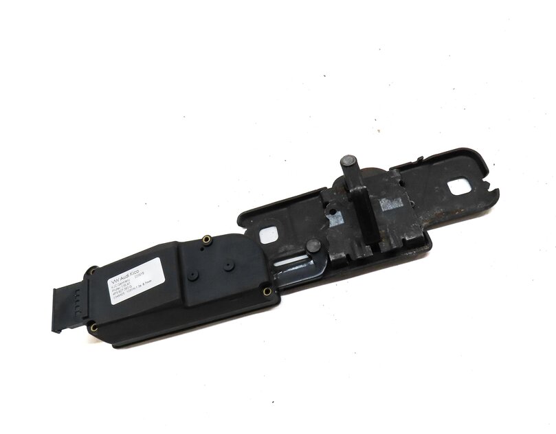 Thumbnail 3: 2016 AUDI Q5 (B8 8R) LOWER STRIKER LATCH WITH ACTUATOR 4F9827383G