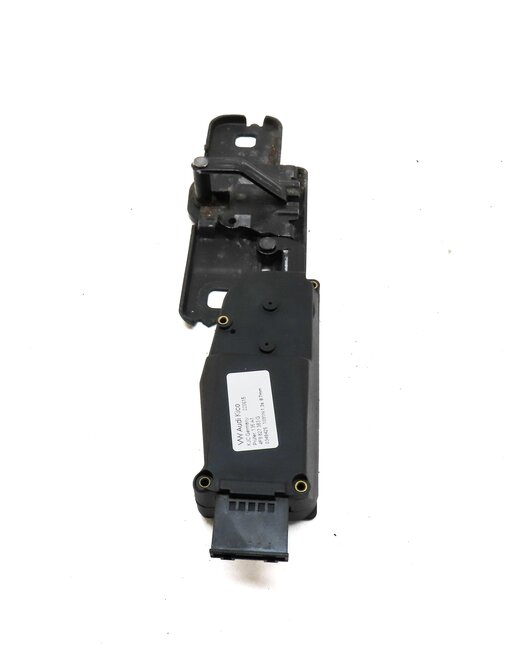 Thumbnail 4: 2016 AUDI Q5 (B8 8R) LOWER STRIKER LATCH WITH ACTUATOR 4F9827383G