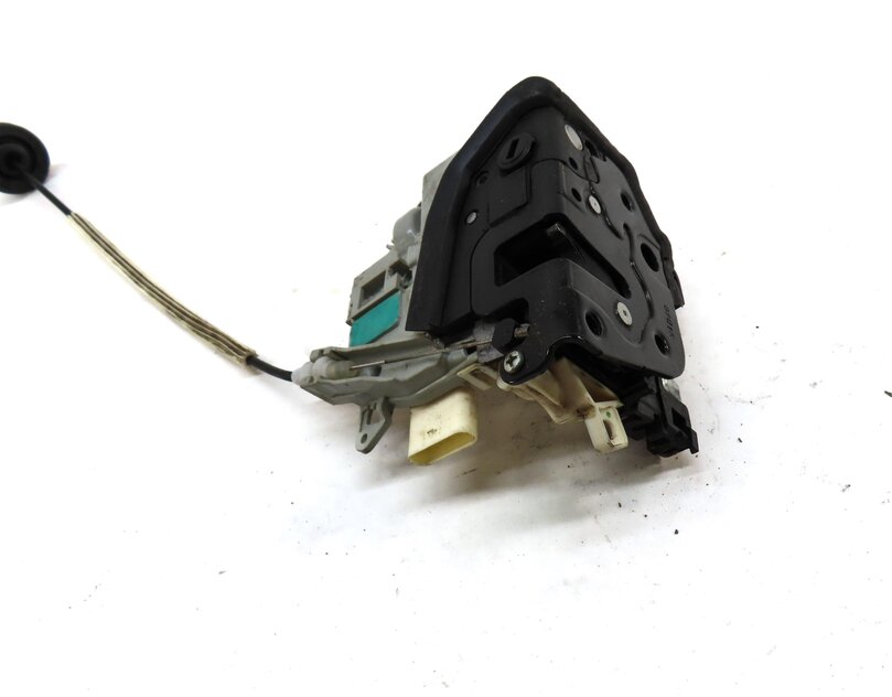 Thumbnail 6: 10-18 AUDI A3 A4 A8 Q3 Q5 S3 S4 SQ5 S8 (B8 D4 4H 8K 8R 8V) RIGHT REAR DOOR LATCH