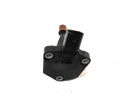 Thumbnail 3: 2016 AUDI Q5 (B8 8R) 3.0L CTUC ENGINE OIL LEVEL SENSOR 03C907660S