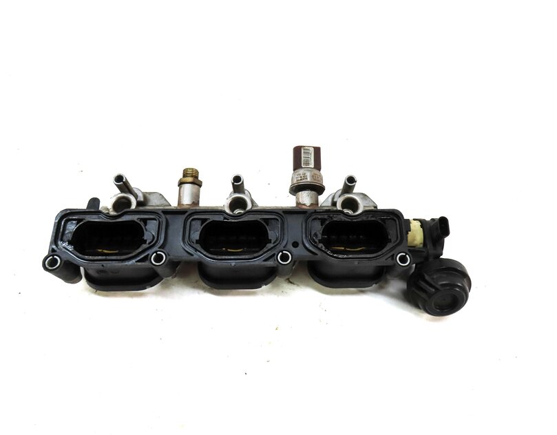 Thumbnail 5: 12-17 AUDI A6 A7 Q5 S5 SQ5 (C7 4G8 B8 8T 8R) LEFT INTAKE MANIFOLD DIFFUSER RAIL