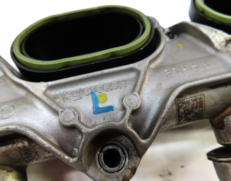 Thumbnail 6: 12-17 AUDI A6 A7 Q5 S5 SQ5 (C7 4G8 B8 8T 8R) LEFT INTAKE MANIFOLD DIFFUSER RAIL