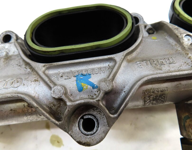 Thumbnail 7: 12-17 AUDI A6 A7 Q5 S5 SQ5 (C7 4G8 B8 8T 8R) RIGHT INTAKE MANIFOLD DIFFUSER RAIL