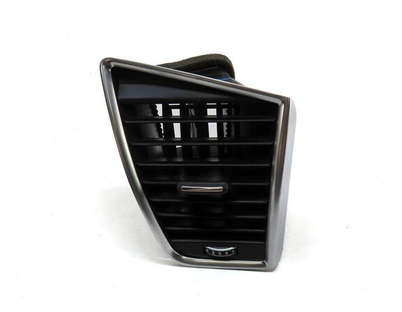 Thumbnail 2: 2016 AUDI Q5 (B8 8R) FRONT RIGHT DASH A/C HEATER AIR VENT (BLACK & SILVER)