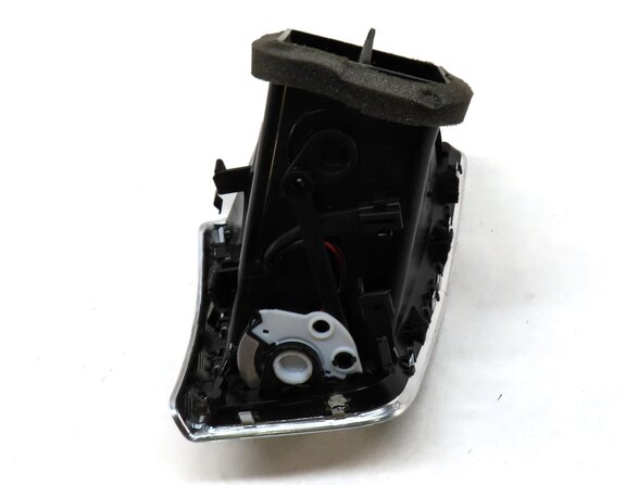 Thumbnail 5: 2016 AUDI Q5 (B8 8R) FRONT RIGHT DASH A/C HEATER AIR VENT (BLACK & SILVER)