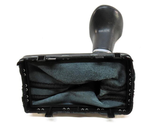 Thumbnail 6: 2016 AUDI Q5 (B8 8R) SHIFTER KNOB & BOOT (SILVER & BLACK) 8K1713139R