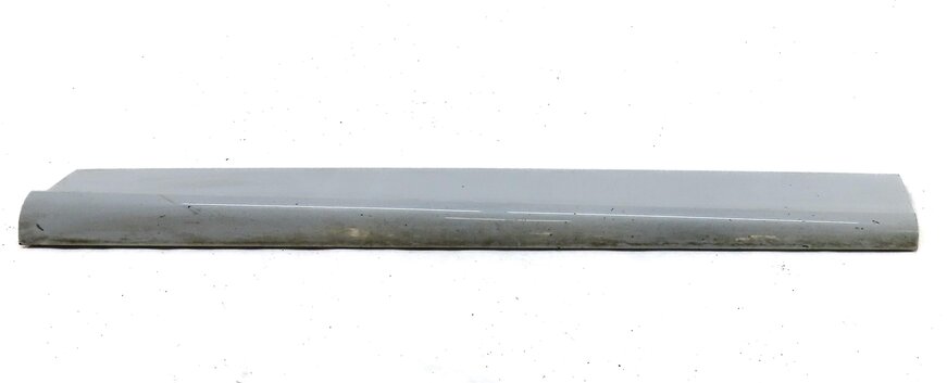 Thumbnail 4: 2016 AUDI Q5 (B8 8R) FRONT RIGHT LOWER DOOR MOULDING TRIM PANEL (GLACIER WHITE)