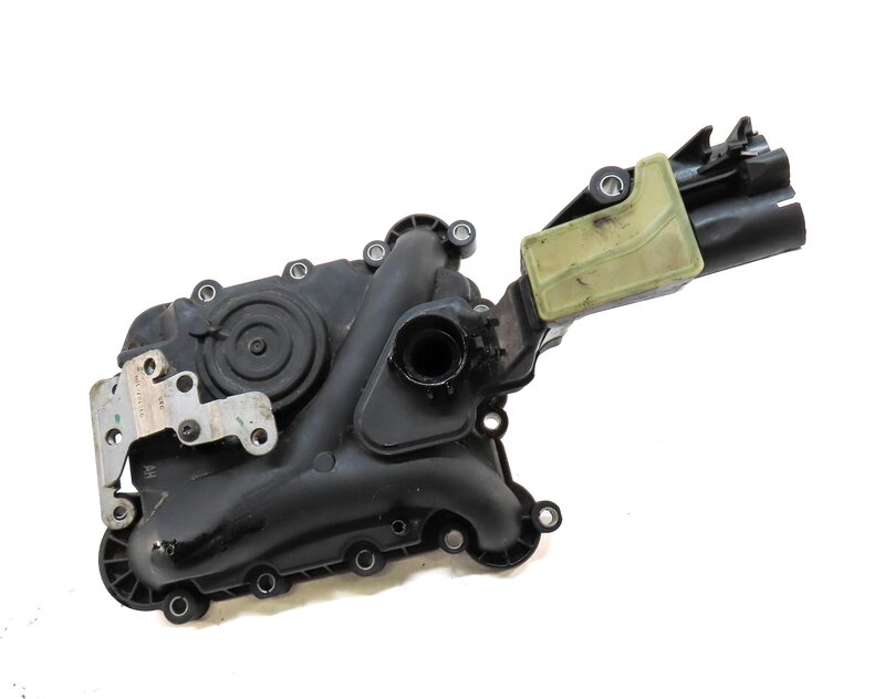 Thumbnail 3: 2016 AUDI Q5 (B8 8R) 3.0L CTUC ENGINE OIL AIR WATER SEPARATOR VALVE 06E127233N