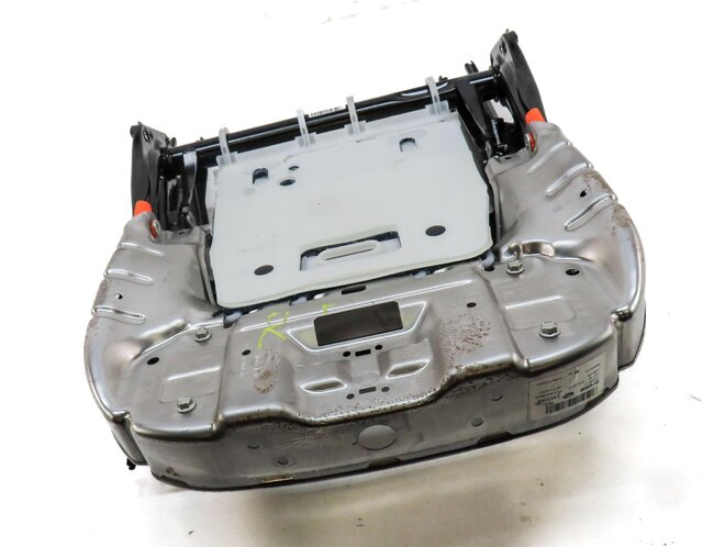 Thumbnail 3: 20 LAND ROVER DISCOVERY SPORT (L550) FRONT RIGHT PASSENGER SEAT TRACK w/ MOTORS