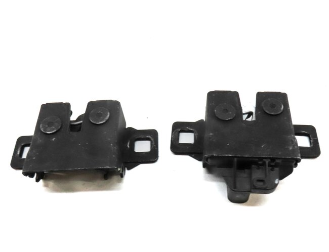 Thumbnail 4: 2020 LAND ROVER DISCOVERY SPORT (L550) FRONT LEFT & RIGHT HOOD LOCK LATCH SET 2