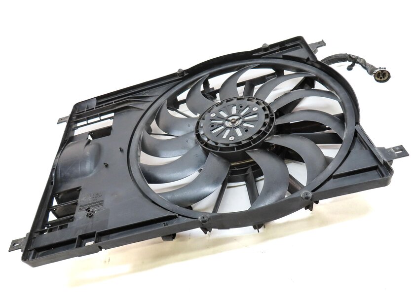 Thumbnail 3: 20-21 DISCOVERY SPORT EVOQUE L550 L538 2.0L ENGINE RADIATOR COOLING FAN & SHROUD