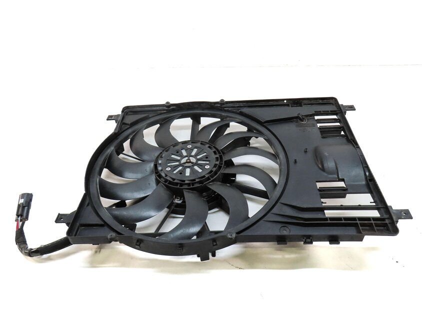 Thumbnail 4: 20-21 DISCOVERY SPORT EVOQUE L550 L538 2.0L ENGINE RADIATOR COOLING FAN & SHROUD