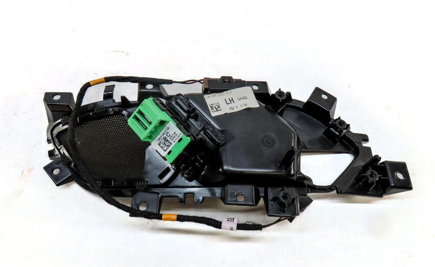 Thumbnail 5: 2020 LAND ROVER DISCOVERY SPORT (L550) FRONT LEFT DRIVER DOOR HANDLE TRIM & LOCK