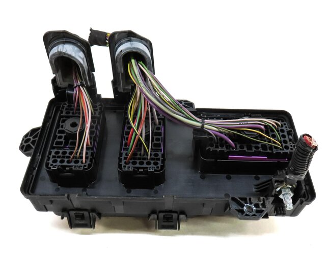 Thumbnail 4: 2020 LAND ROVER DISCOVERY SPORT (L550) ENGINE RELAY FUSE BOX K8D214A073AD