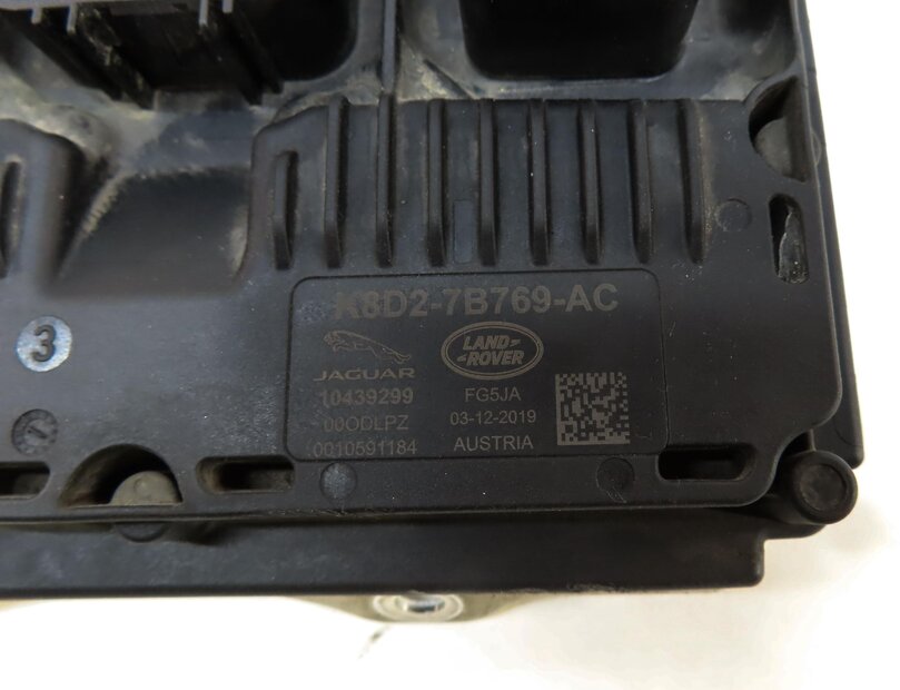 Thumbnail 4: 2020 LAND ROVER DISCOVERY SPORT (L550) REAR DIFFERENTIAL LOCKING CONTROL MODULE