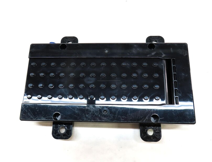 Thumbnail 6: 2020 LAND ROVER DISCOVERY SPORT (L550) MOBILE PHONE CHARGING BASE LK7214E288AB