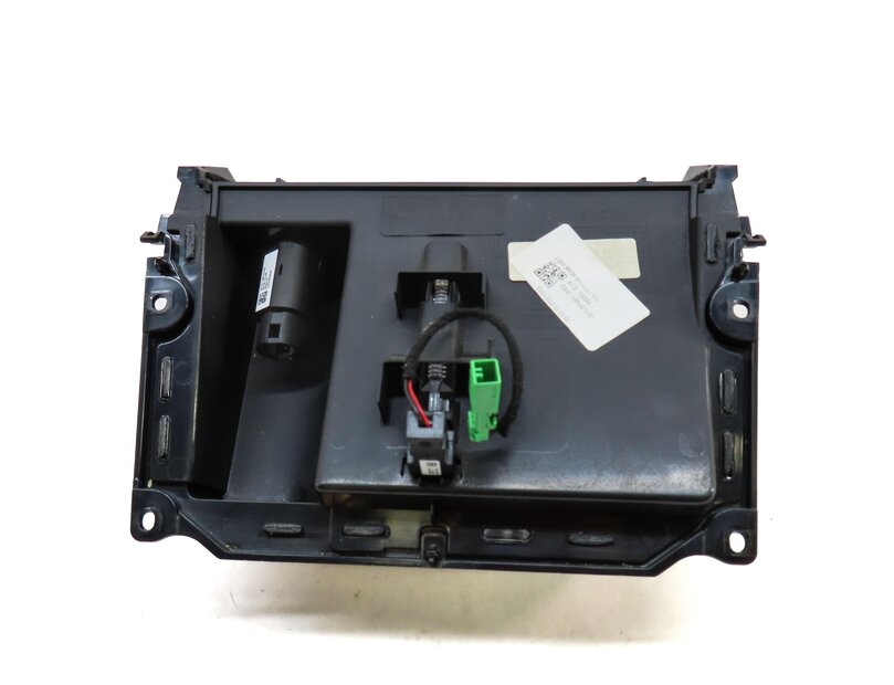 Thumbnail 4: 2020 DISCOVERY SPORT (L550) FRONT CENTER CONSOLE STORAGE CUBBY w/ USB PLUG