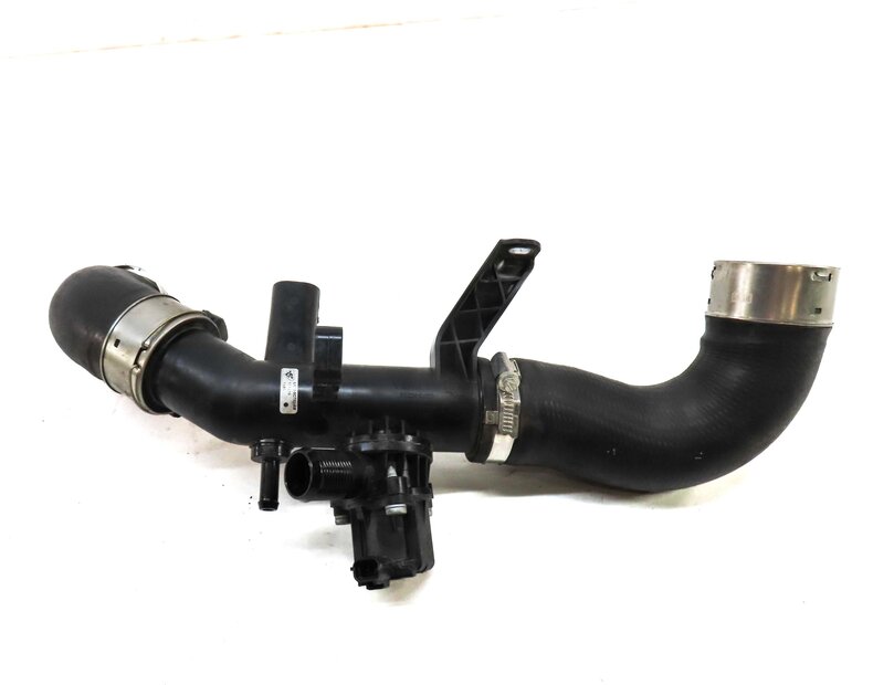 Thumbnail 4: 2020 LAND ROVER DISCOVERY SPORT L550 2.0L ENGINE INTERCOOLER INLET HOSE ASSEMBLY
