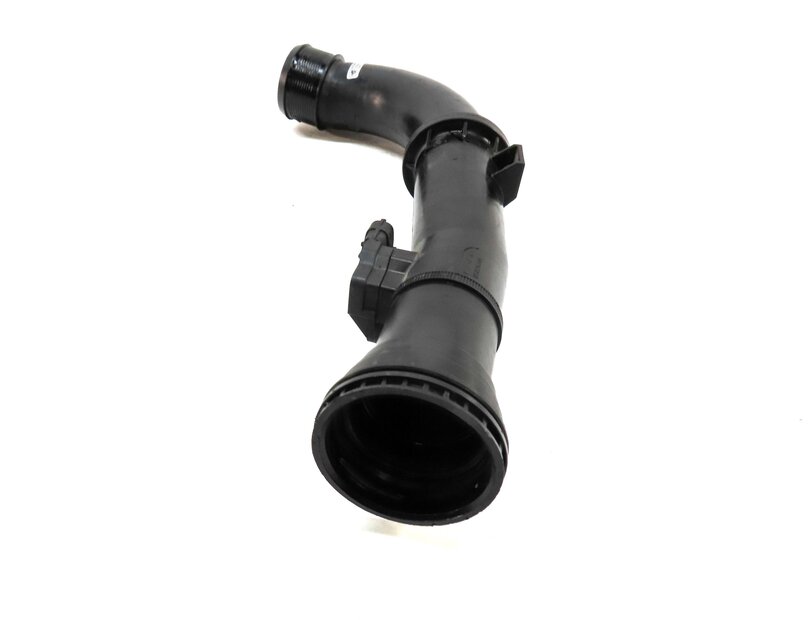 Thumbnail 5: 2020 LAND ROVER DISCOVERY SPORT (L550) 2.0L ENGINE INTERCOOLER OUTLET HOSE