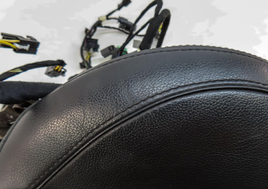 Thumbnail 10: 2020 DISCOVERY SPORT (L550) FRONT RIGHT UPPER HEATED SEAT CUSHION EBONY BLACK