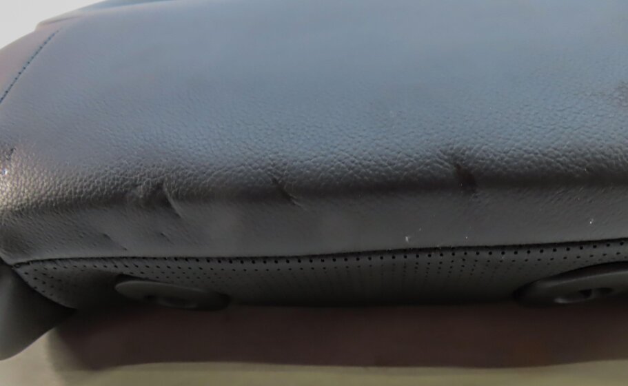 Thumbnail 9: 2020 DISCOVERY SPORT (L550) FRONT RIGHT UPPER HEATED SEAT CUSHION EBONY BLACK