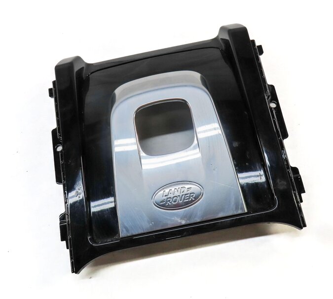 Thumbnail 3: 2020 DISCOVERY SPORT (L550) FLOOR GEAR SHIFTER TRIM SILVER & GLOSS BLACK VENEER