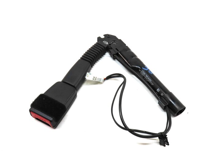 Thumbnail 2: 12-19 BMW 2 3 4 M3 (F22 F32 F33 F34 F36) FRONT RIGHT PASSENGER SEATBELT RECEIVER