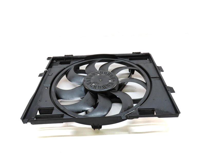 Thumbnail 4: 17-21 BMW 2 3 3GT 4 F22 F30 F32 F34 2.0L B46 ENGINE RADIATOR COOLING FAN SHROUD