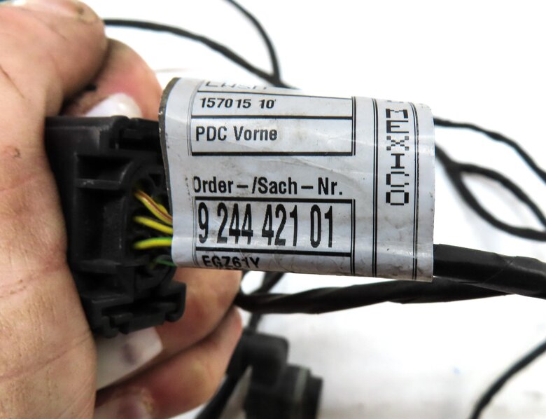 Thumbnail 4: 2012 BMW X5 (E70) FRONT PARK ASSIST PDC SENSOR SET4 (WHITE) w/ WIRE HARNESS