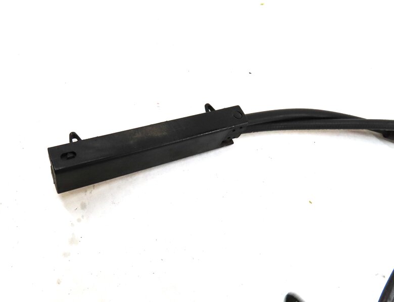 Thumbnail 10: 2012 BMW X5 (E70) FRONT LEFT & RIGHT HOOD LOCK LATCH SET 2 w/ CABLE