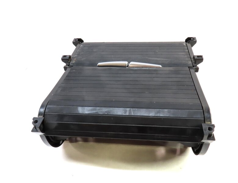 Thumbnail 5: 2012 BMW X5 (E70) FRONT CENTER CONSOLE CUPHOLDER w/ ASHTRAY & 12v SOCKET