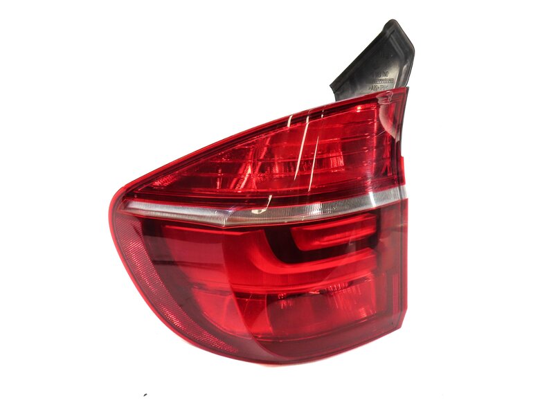 Thumbnail 3: 2011-2013 BMW X5 X5M (E70) LEFT DRIVER REAR OUTER TAILLIGHT BRAKE LIGHT LAMP