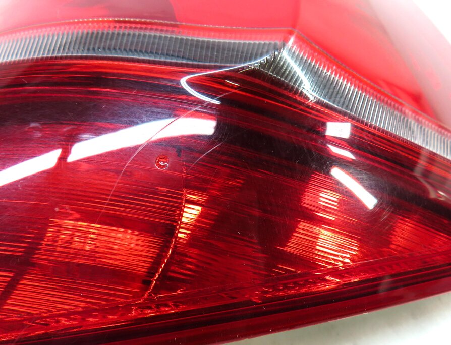 Thumbnail 7: 2011-2013 BMW X5 X5M (E70) LEFT DRIVER REAR OUTER TAILLIGHT BRAKE LIGHT LAMP