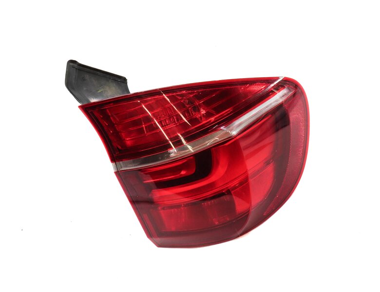 Thumbnail 4: 2011-2013 BMW X5 X5M (E70) RIGHT PASSENGER REAR OUTER TAILLIGHT BRAKE LIGHT LAMP